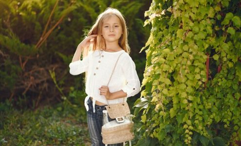 Etyczna moda dziecięca: Jak wybierać ubrania, które wspierają zrównoważony rozwój