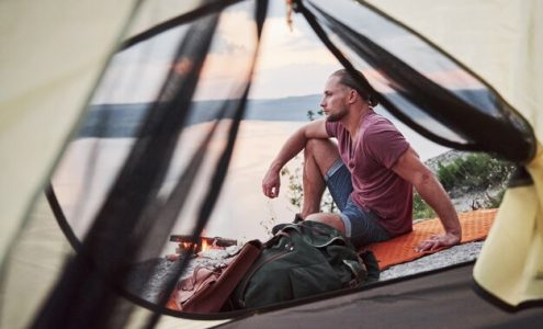 Jakie wyposażenie wybrać, aby podróż kamperem była komfortowa i bezproblemowa?