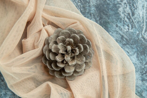 Jak wyrazić elegancję przez wybór odpowiednich tkanin?